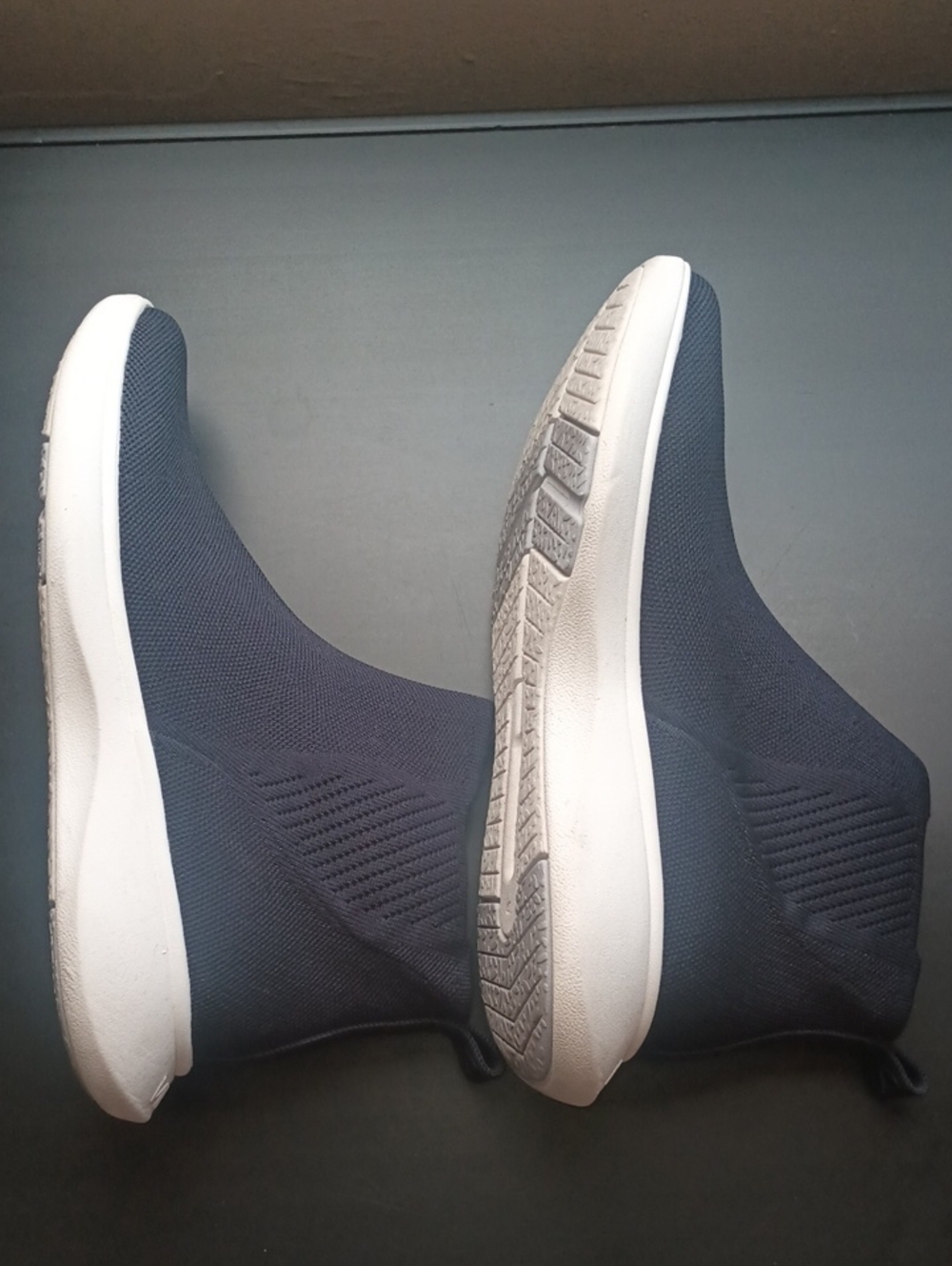 Vivaia Knit Slip-On Sock Sneakers in Navy Size 40 Spring Comfort 9 Womans - Picture 6 of 7